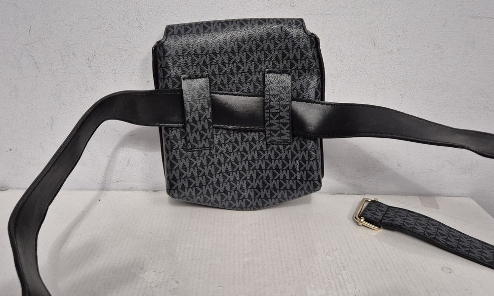 MICHAEL KORS  zaszetka nerka
