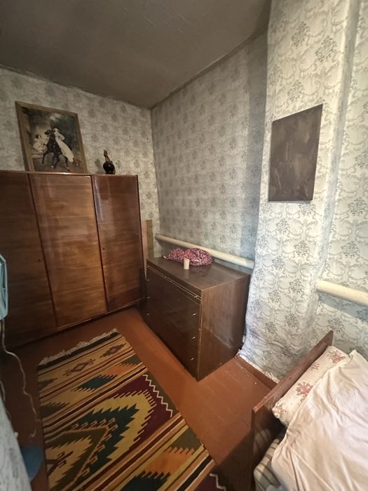 Продам будинок в м. Лозова (р-н циганський)