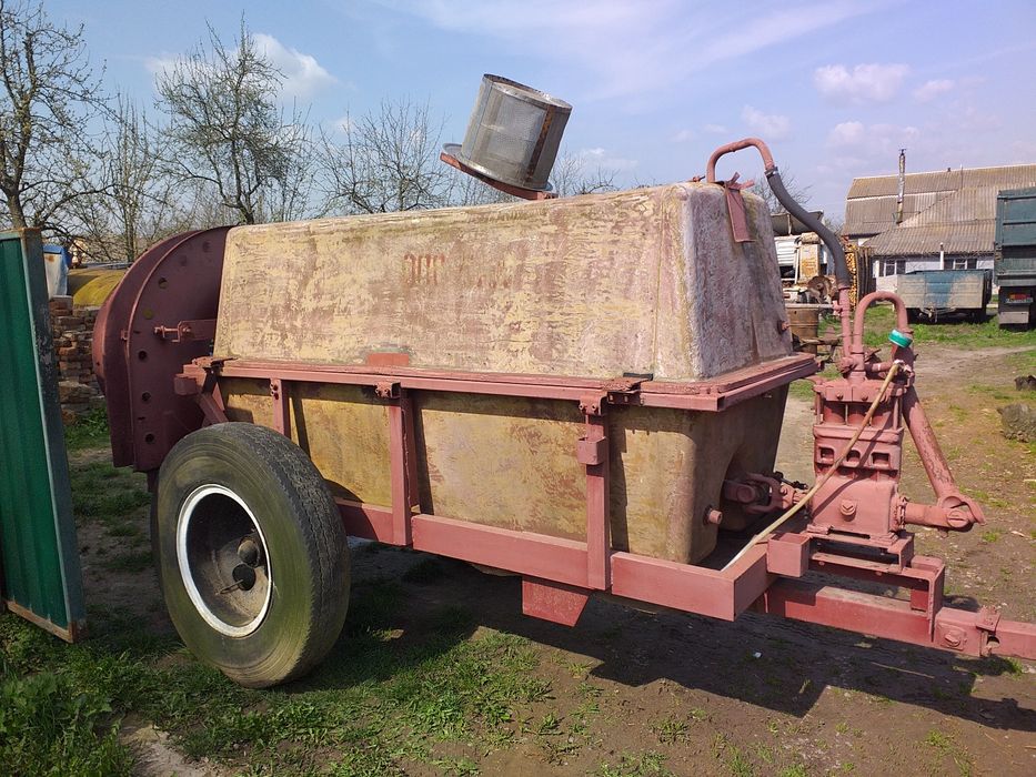 Оприскувач причіпний