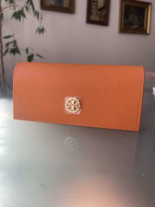 Etui na okulary marki Tory Burch