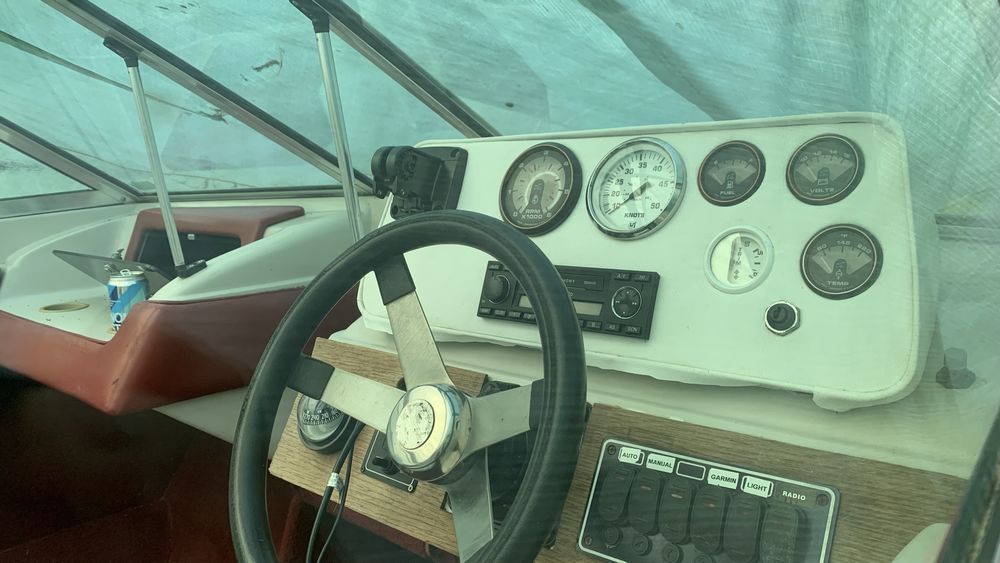 Моторний Човен (лодка) Sea Ray Seville 18 CB