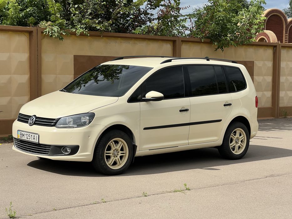VW TOURAN 2012 1.4 газ метан/бензин