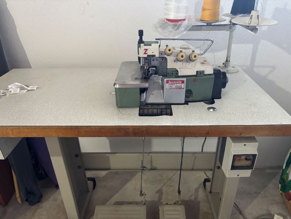 Maq. Costura Corte e cose Yamato, monofásica