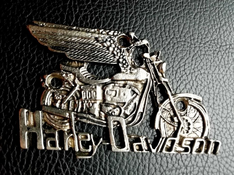 Harley Davidson raro emblema metálico da marca
