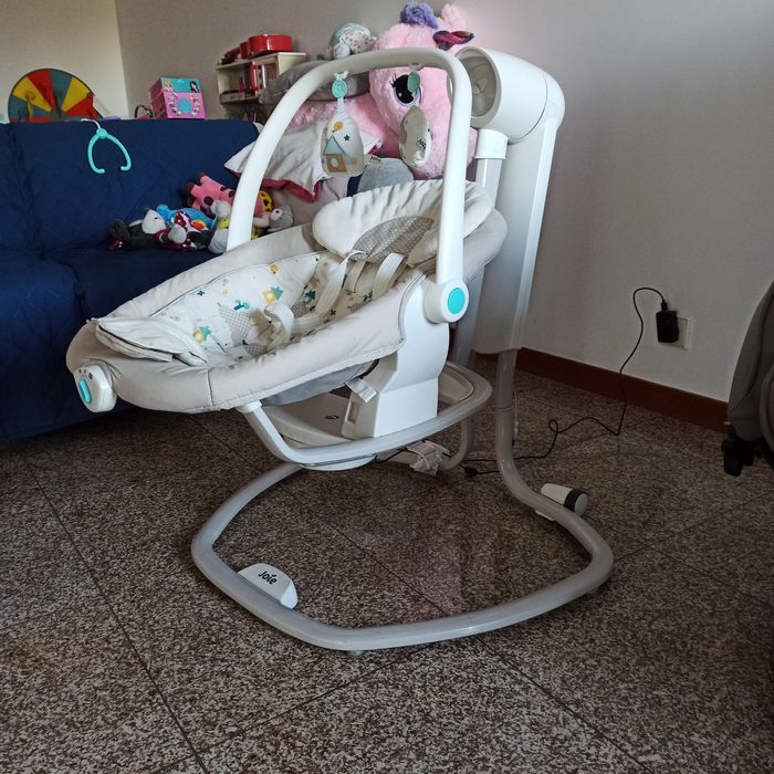 Joie Serina 2 em 1 baloiço eléctrico