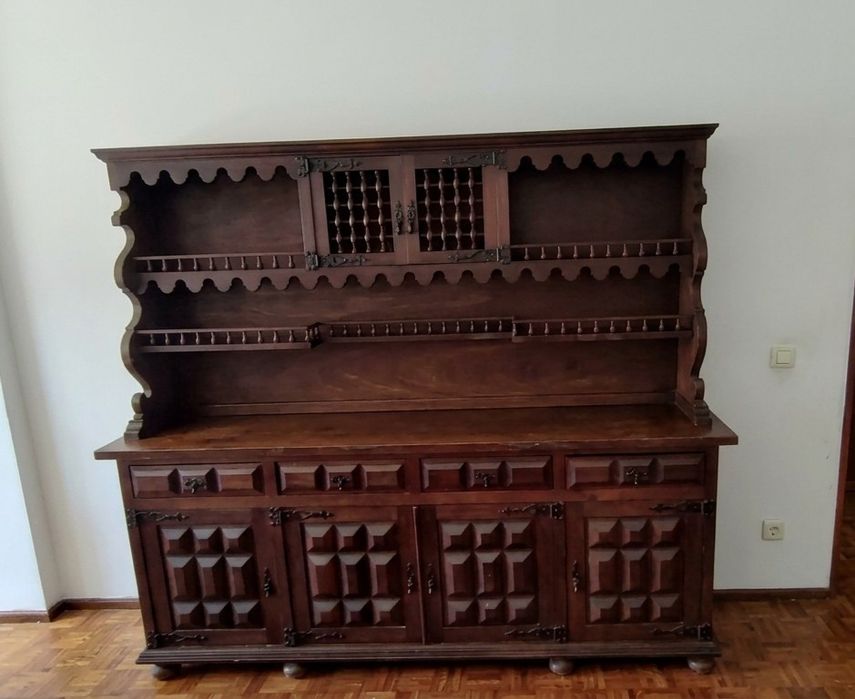 Louceiro Rústico em Madeira Maciça – Ideal para Restauro / Shabby Chic