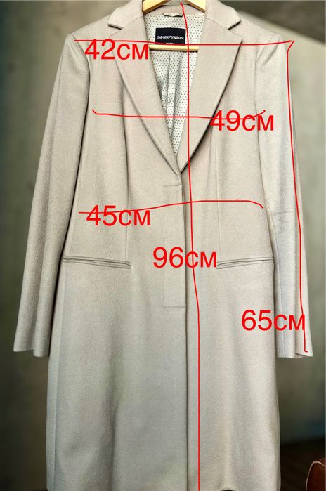Пальто жіноче Armani розмір S вовна