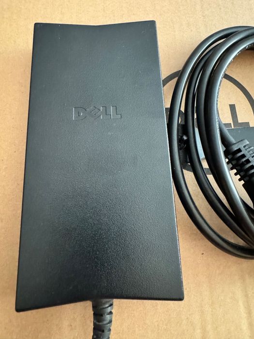 DELL model DA130PE1-00. 19,5V/6,7A. 130W Alienware zasilacz z kablem