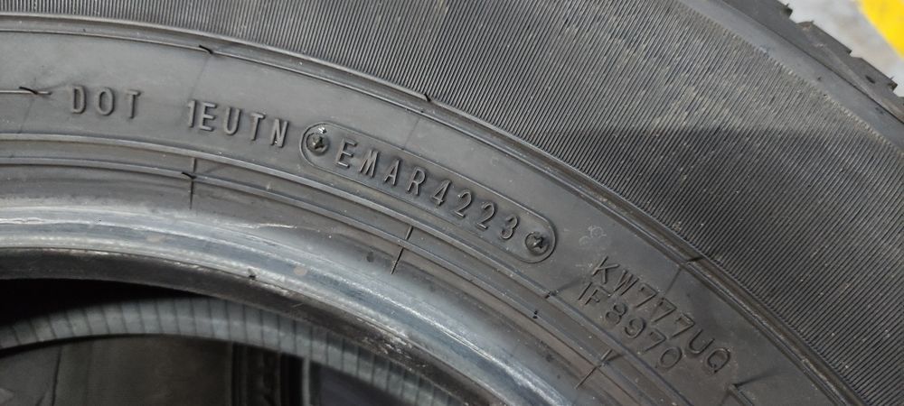 Pneus 195/80/15 novos e semi novos