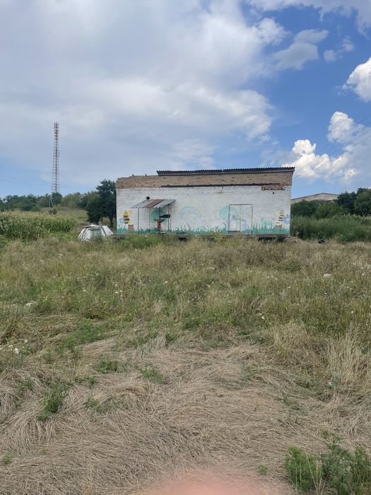 Продається майновий комлекс  (колишній млин) 8.000 у.е.