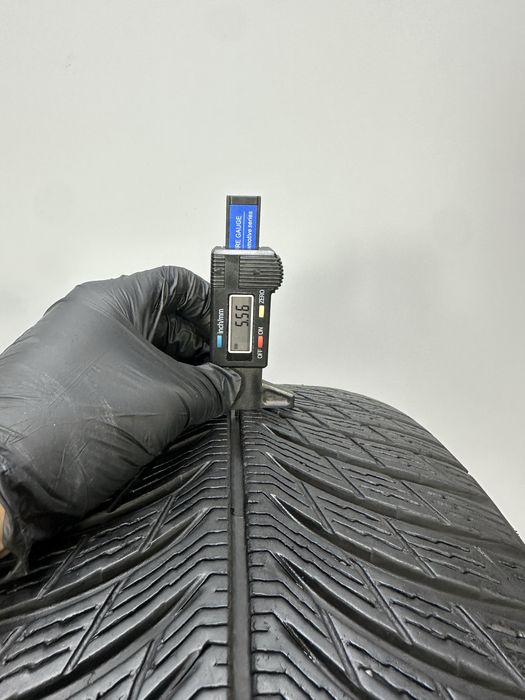 Зимова шина 1шт Michelin Pilot Alpin5 245/50 R19 105V XL RSC