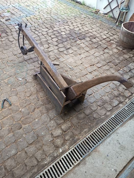 Uma antiguidade e  outros