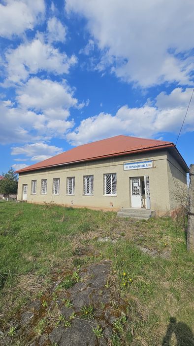 Продам комерційне приміщення в с.Брошнів
