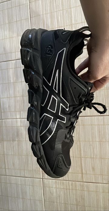 Asics Gel-Quantum 180 VII  розм 46( устилка 29 см)