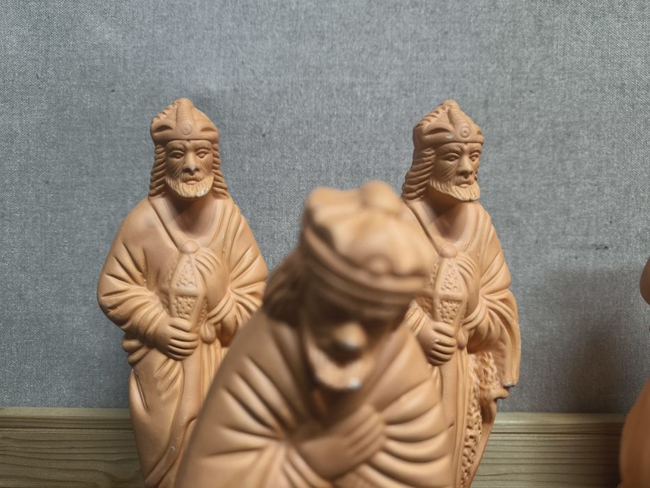 Figuras Reis Magos
Conjunto de figuras de Reis Magos.

- Peças com det