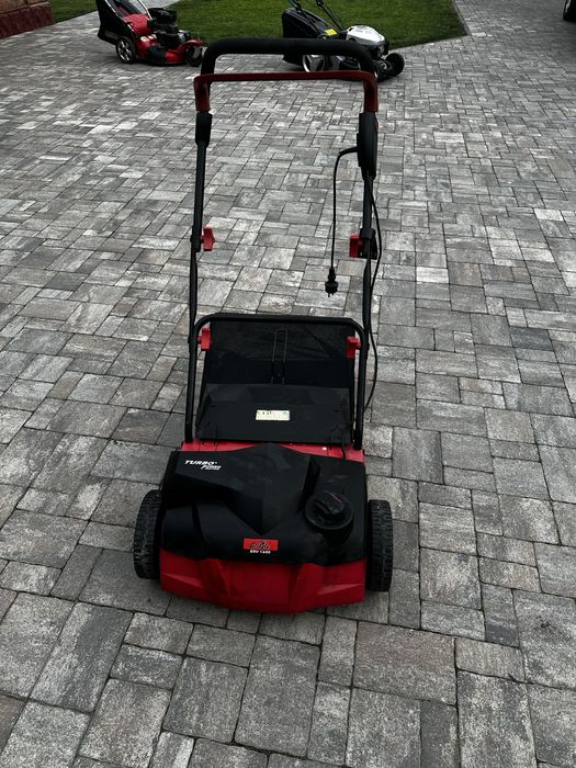 Аератор-скарифікатор електричний Grizzly ERV 1600 (1.6 кВт)