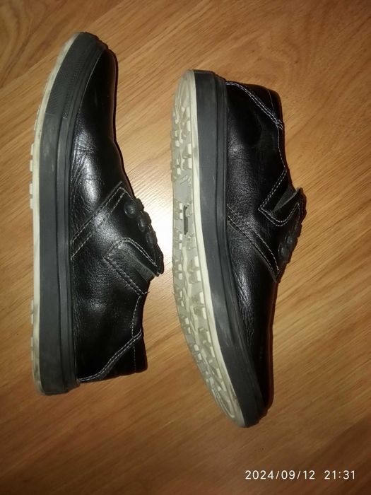 Мешти, туфлі, 35р.(22,5см) перезувне для хлопчика