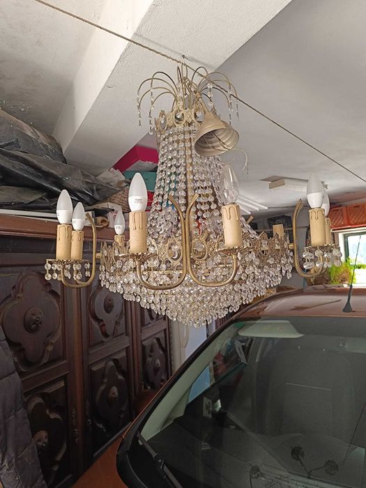 Crystal chandelier with 2 sconces