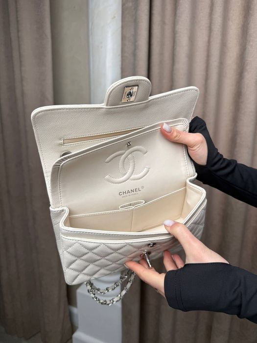 Chanel Classic 23 Flap Caviar Leather Ivory with Silver Hardware