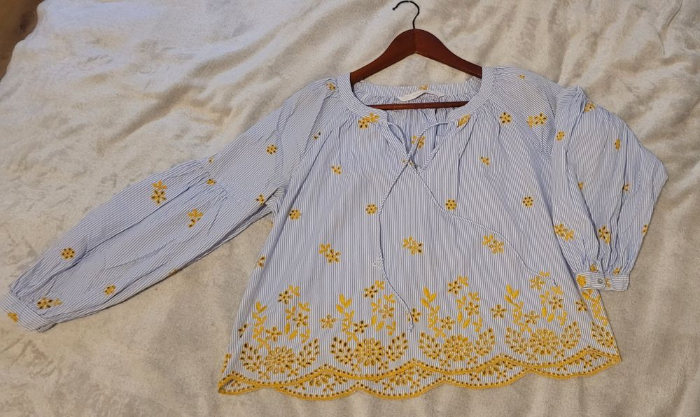 Блузка вишита ZARA