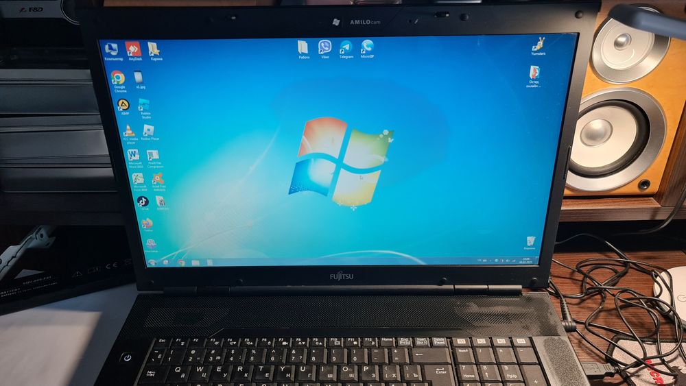 Ноутбук Fujitsu Siemens Amilo li3910i, 18.4"
