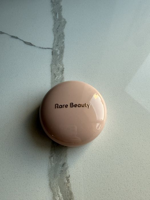 Хайлайтер Rare Beauty Positive Light Enlumineur Mesmerize