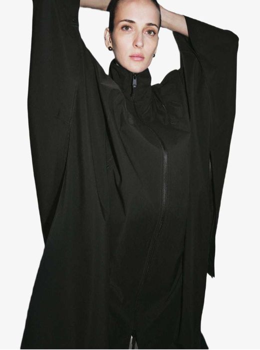 Trencz pelerynowy płaszcz ZARA ZW hydrofobowy przeciwdeszczowy peleryna water repellent cape trench coat
