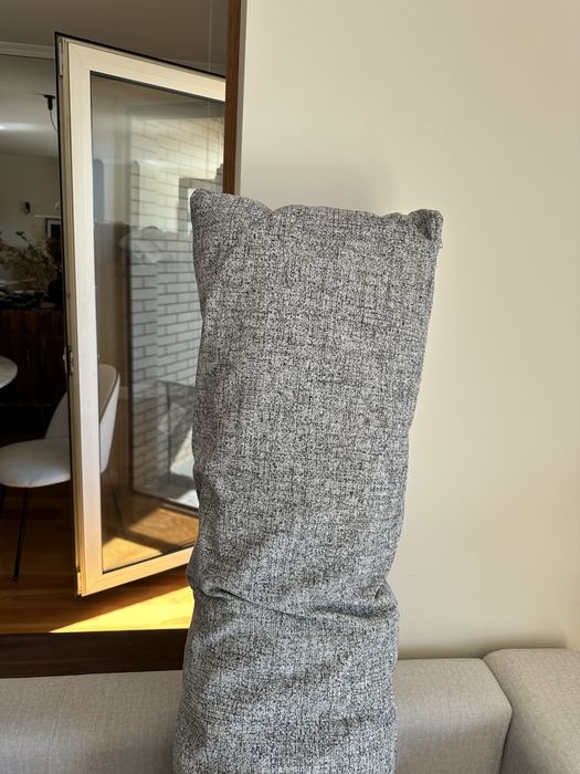 Vendo duas almofadas de encosto de sofa