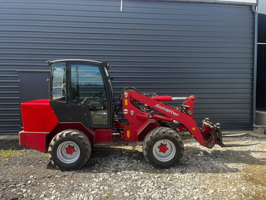 Ładowarka Schaffer 5058