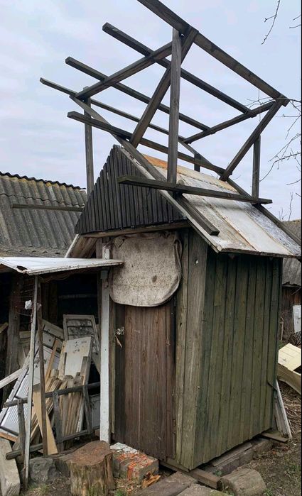 Продам клітку для птахів.