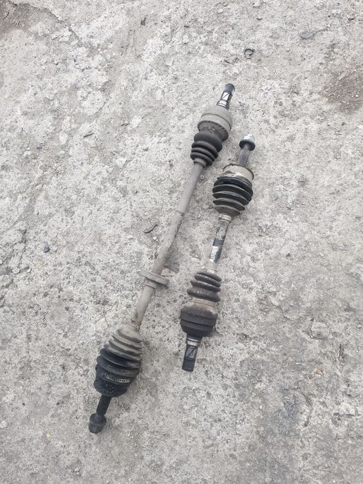 Продам полуось 2 шт