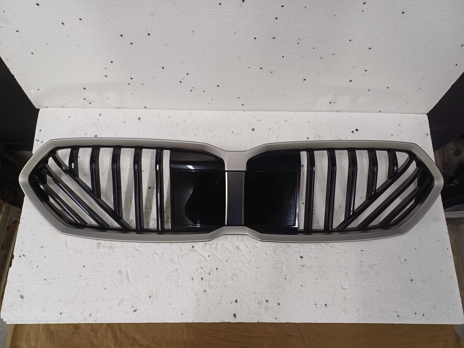 grilll bmw 1 f70 model 5a35d15 rok 2024-