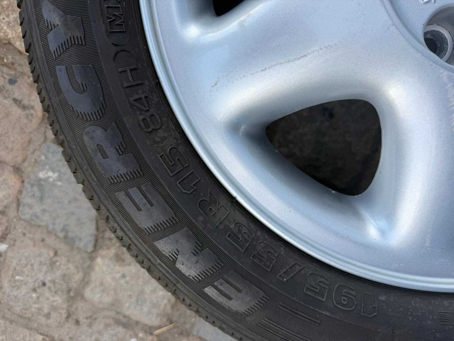 4 Jantes com Pneus 195/55/R15 Opel