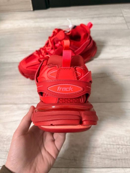 Balenciaga track 1.0 red