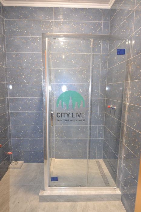 Продається Котедж на 17 номерів. Вигідна інвестиція в Карпатах.(63)