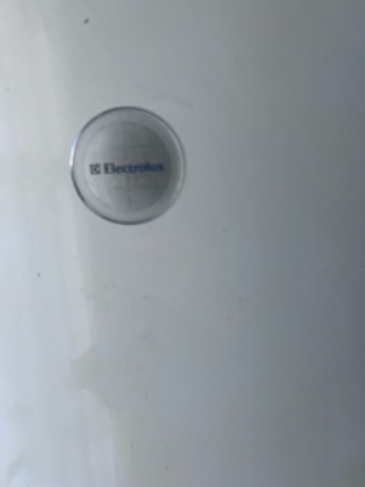 Frigorifico em muito bol estado com bastante arrumacao parteleiras