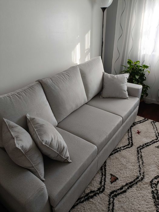 Sofá cama novo, tecido pele de pêssego.