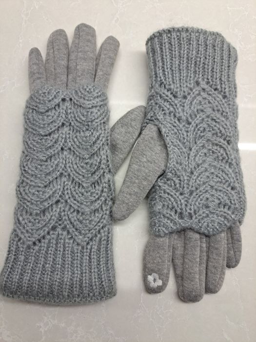 Перчатки женские.