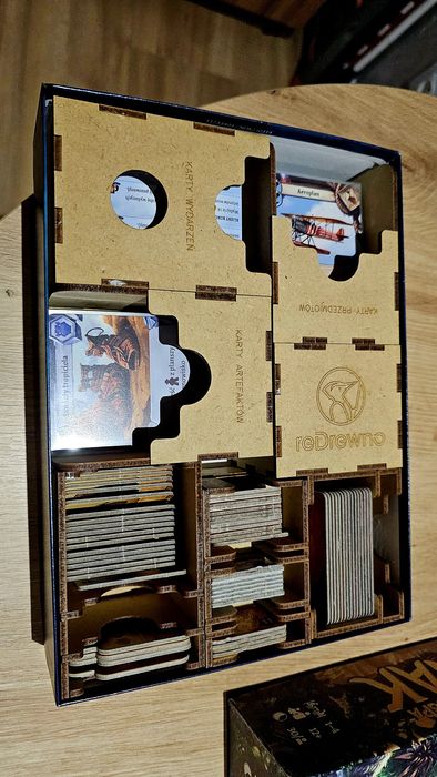 Arnak +poszukiwania ekspedycji