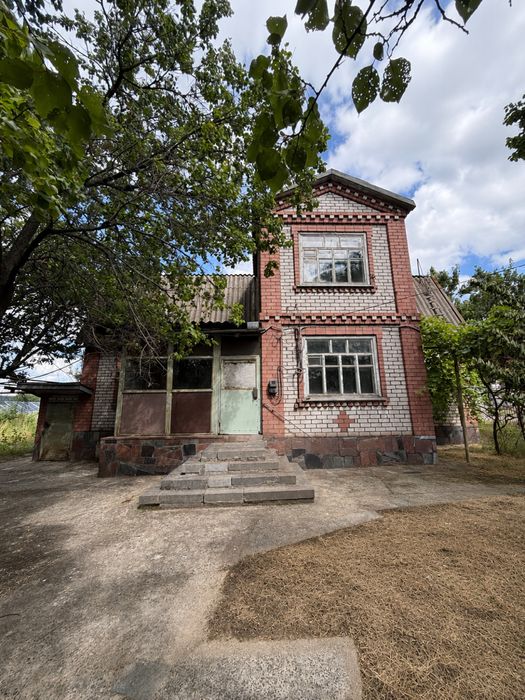 Продам двоповерховий газифікований будинок в селі Марʼянівка (Лозуватський район)