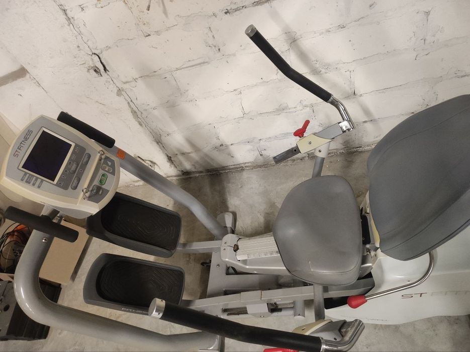 Обрітрек ST FITNESS ST-8320 кростренажер