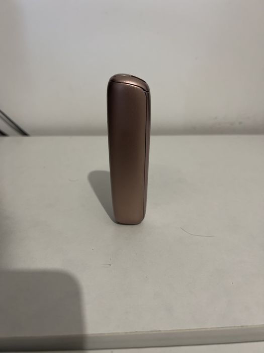Maquina de tabaco aquecido ploom