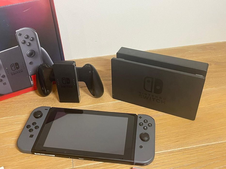 Używana konsola NINTENDO SWITCH 32GB