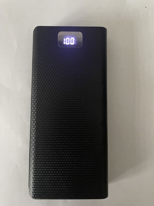 Повербанка зі швидкою зарядкою 20000АЧ