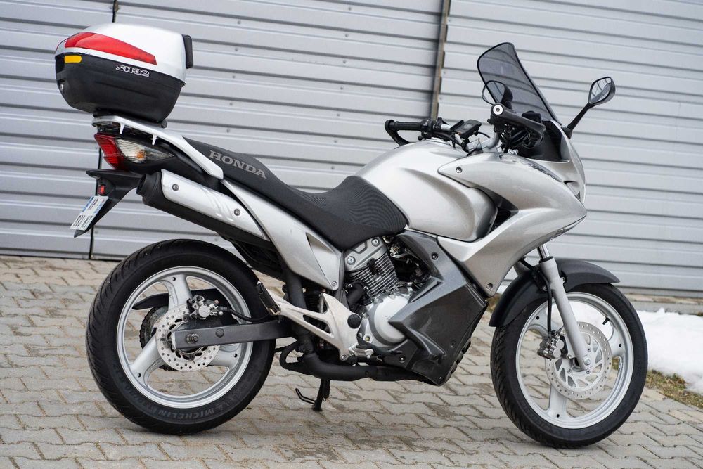 Honda XL 125 Varadero 2010 Travel Edition kat. A1/B