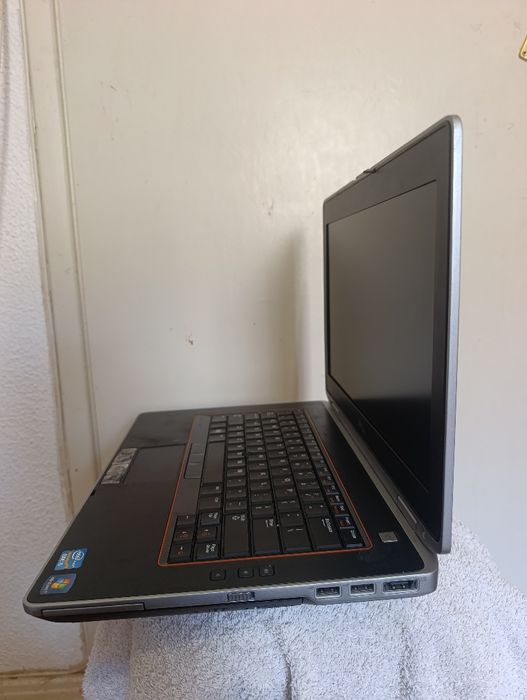 Dell Latitude E6420 (i5-2520M - 8GB RAM - 128GB SSD - NVIDIA NVS 4200M)
