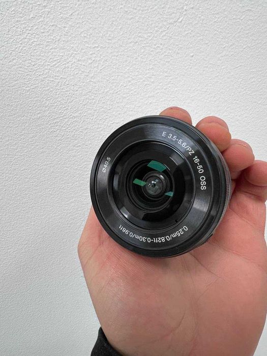 об'єктив Sony E PZ 16-50mm f/3.5-5.6 OSS Black (SELP1650)