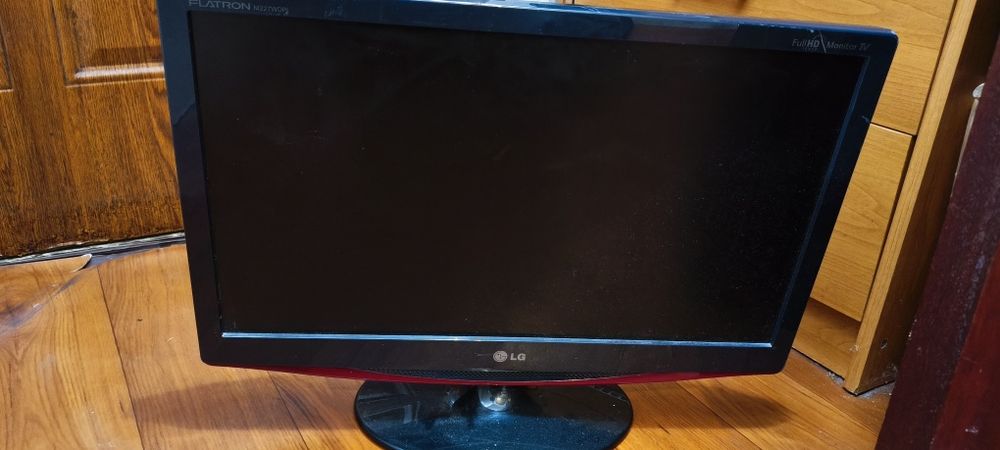 Monitor / Telewizor LG Flatron M227WDP-PC (22" Full HD)