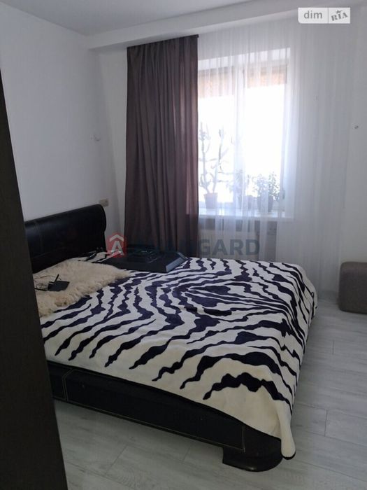 Продам 4к квартиру Озерна