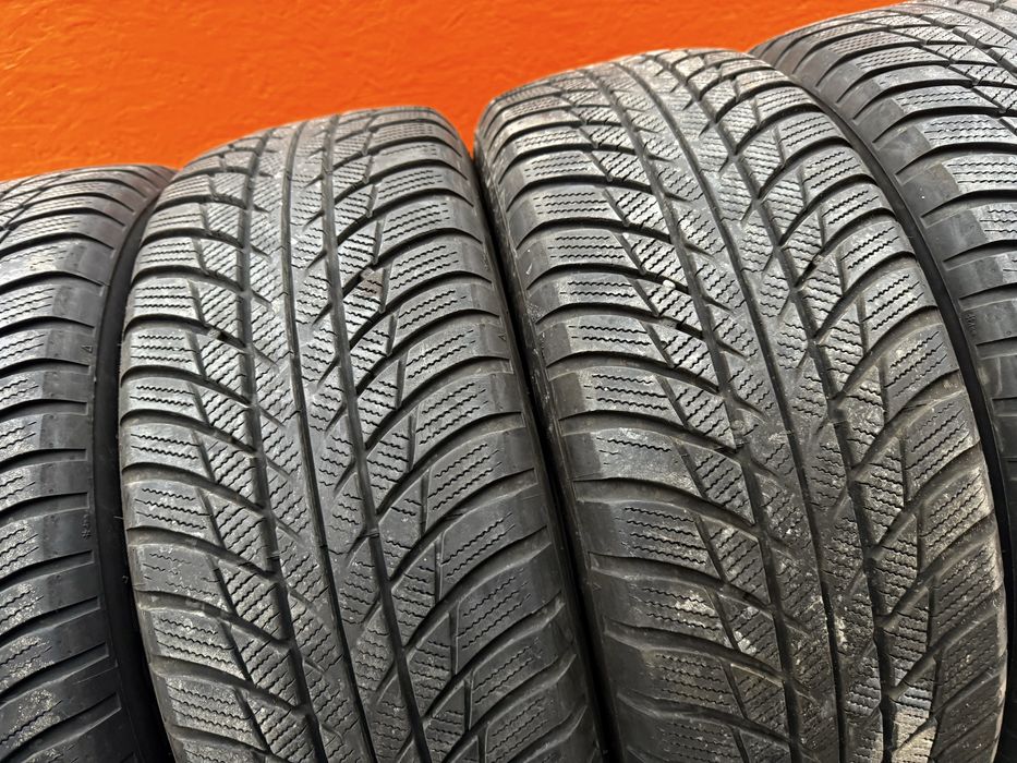 Шини резина R16 205.60 bridgestone комплект